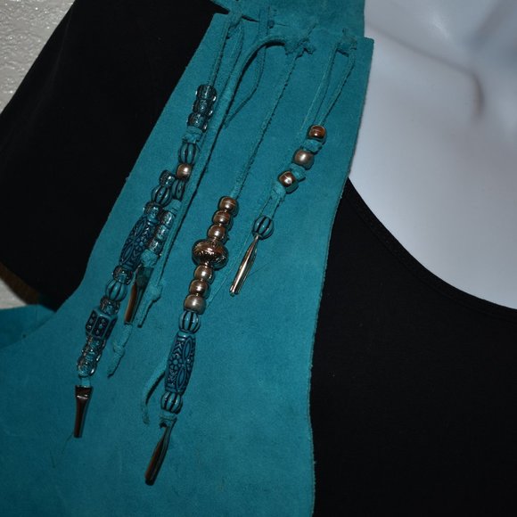 Vintage Leather Cowgirl vest - Picture 9 of 13